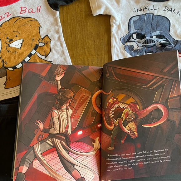 Star Wars PJ Sets and Book - Picture 13 of 13